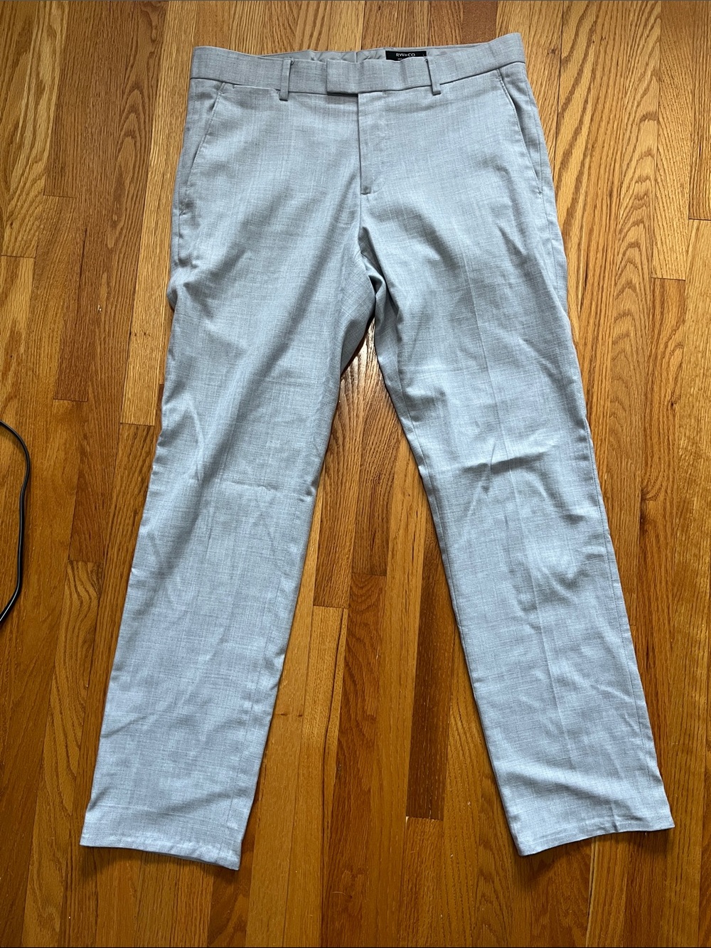 RW&CO slim Gray Men's Dress Pants - size 32
